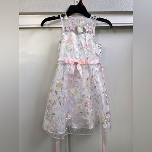 Little girl dress size 7